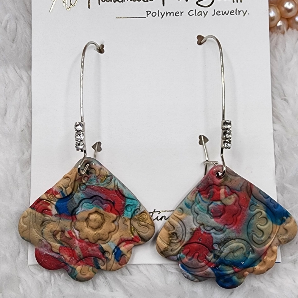 CLAY EARRING/handmade/hypoallergenic/polymer clay/lighweight.